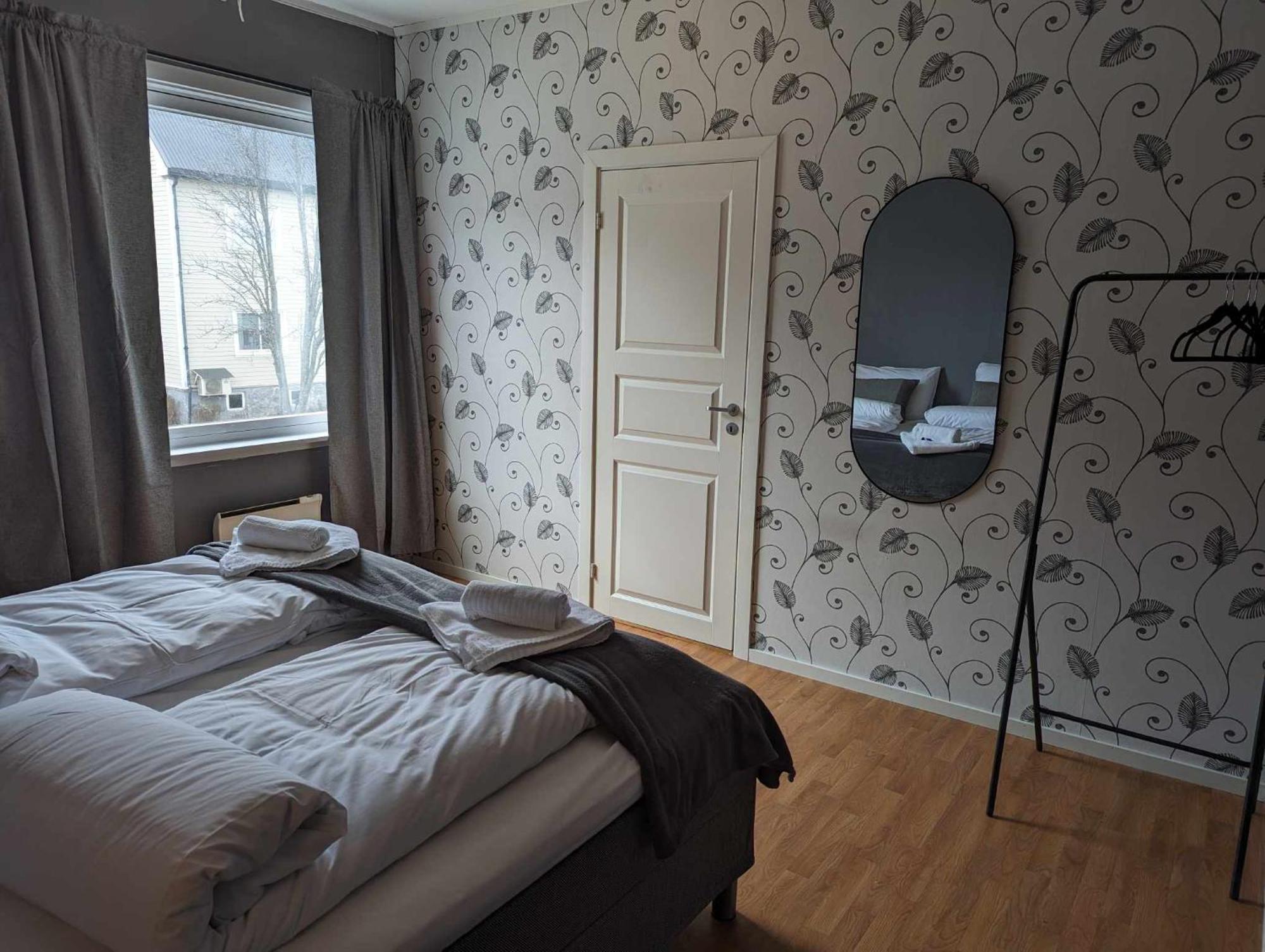Railside Track Apartment นาร์วิก ภายนอก รูปภาพ